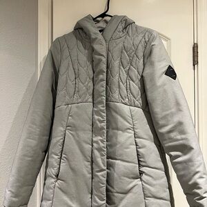 The North Face Women's Light Gray Quilted Puffer Jacket